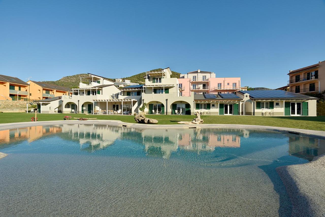 Barbaciiu Vacanze Green Pietra Ligure Exteriör bild