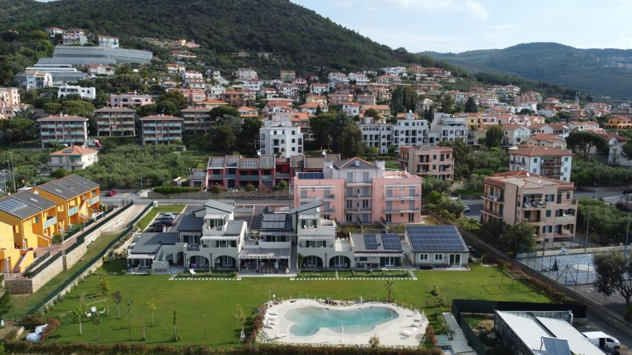 Barbaciiu Vacanze Green Pietra Ligure Exteriör bild